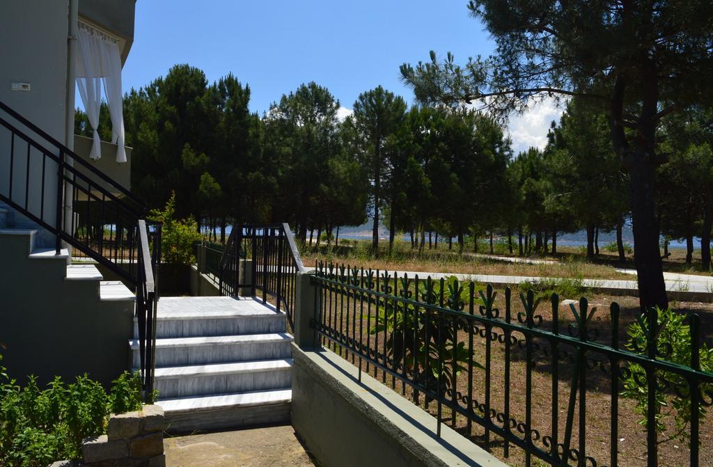 Politakis Apartment Keramoti  Exterior photo